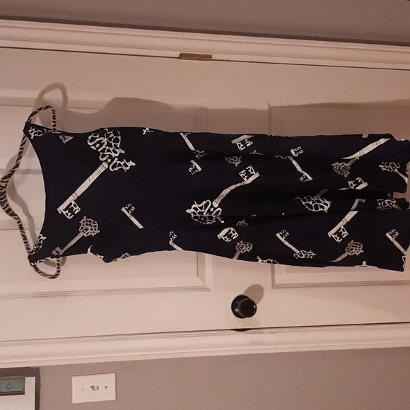 Hearts & Roses Dress size 6 - Picture 5 of 6